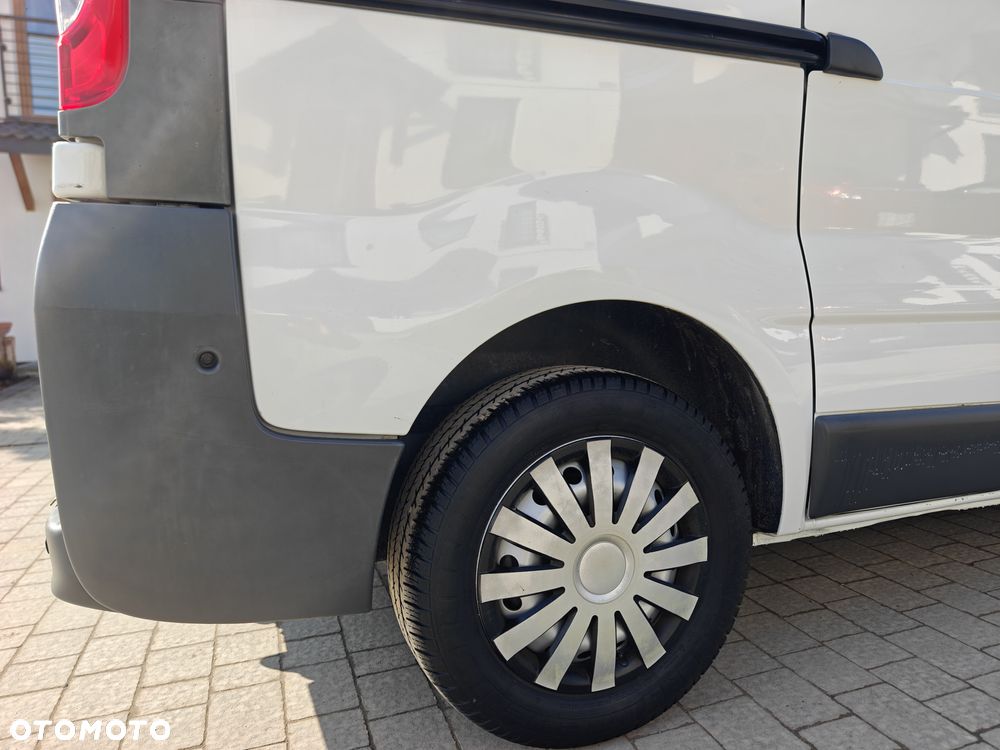 Opel Vivaro - 10