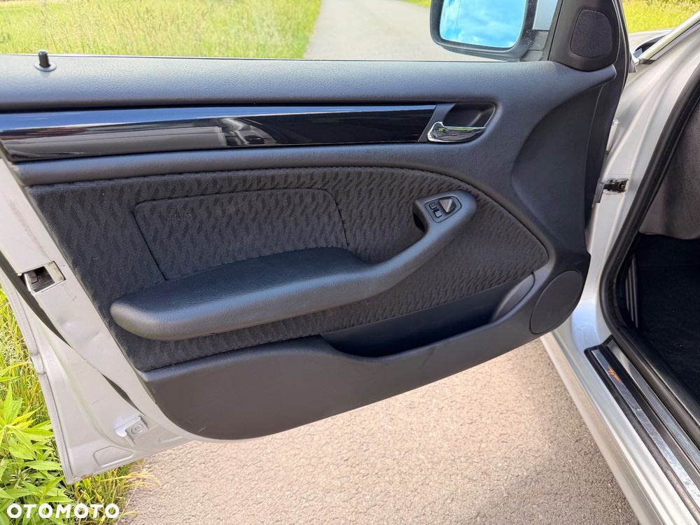 BMW Seria 3 - 18
