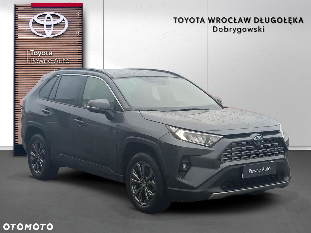 Toyota RAV4 - 1