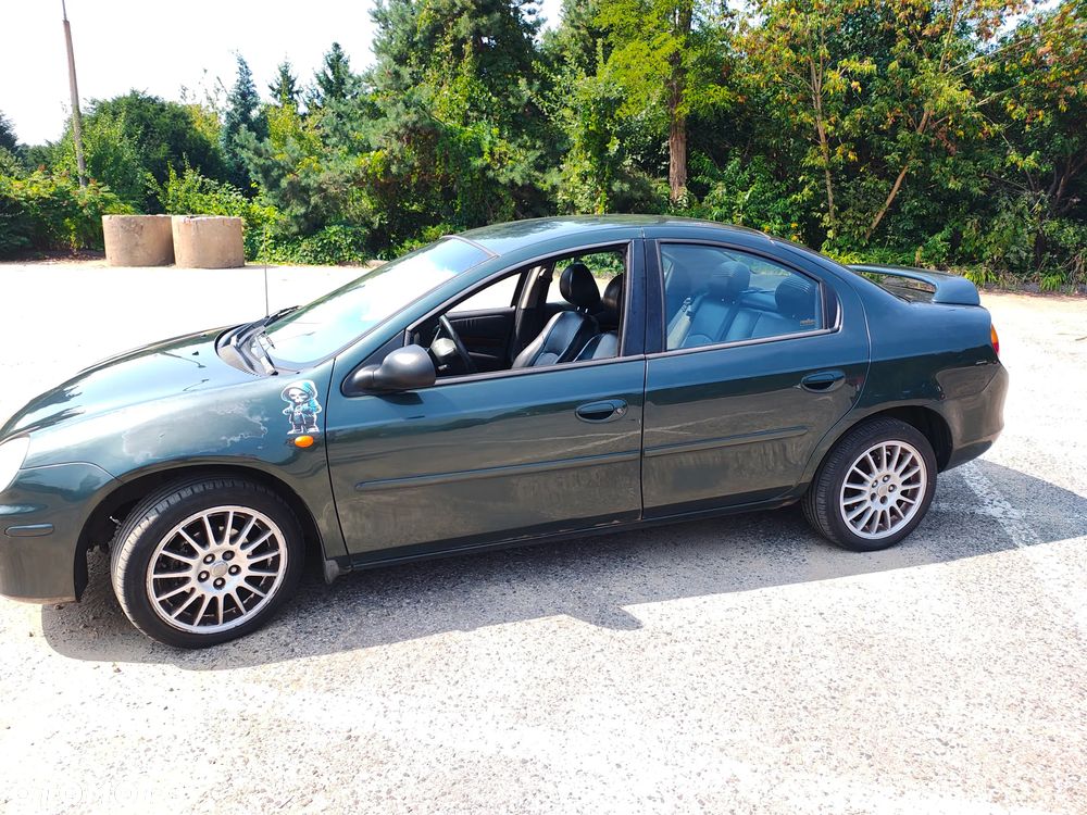 Chrysler Neon - 2
