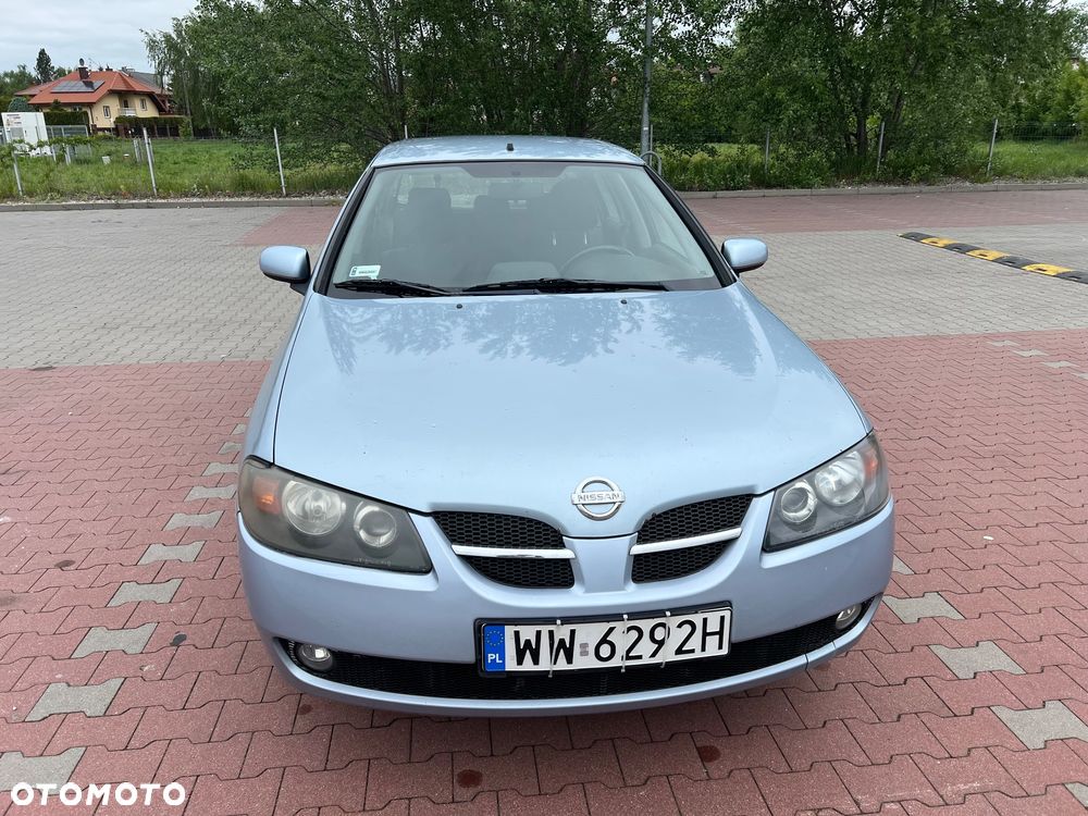 Nissan Almera - 1