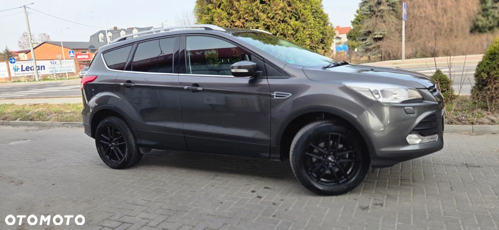 Ford Kuga 1.5 EcoBoost 2x4 Titanium - 19