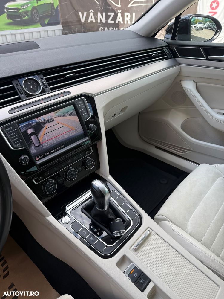 Volkswagen Passat - 10