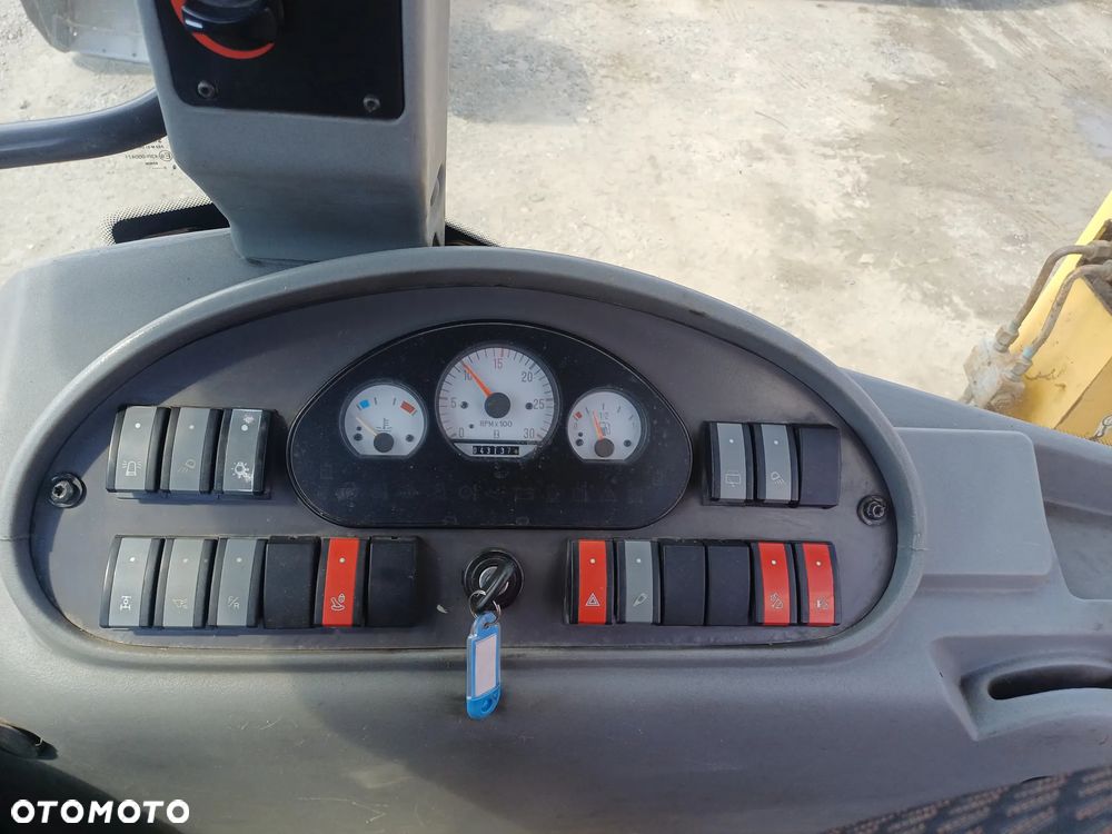 Volvo BL71 - 9