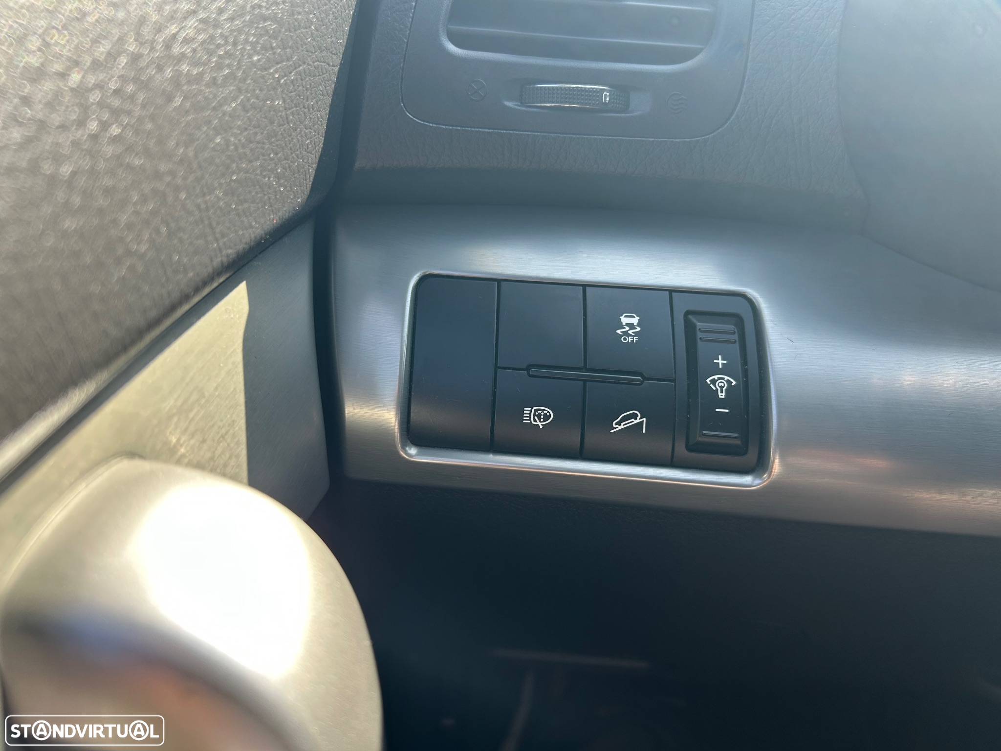 Kia Sorento 2.0 CRDi TX Tecto Panorâmico - 30