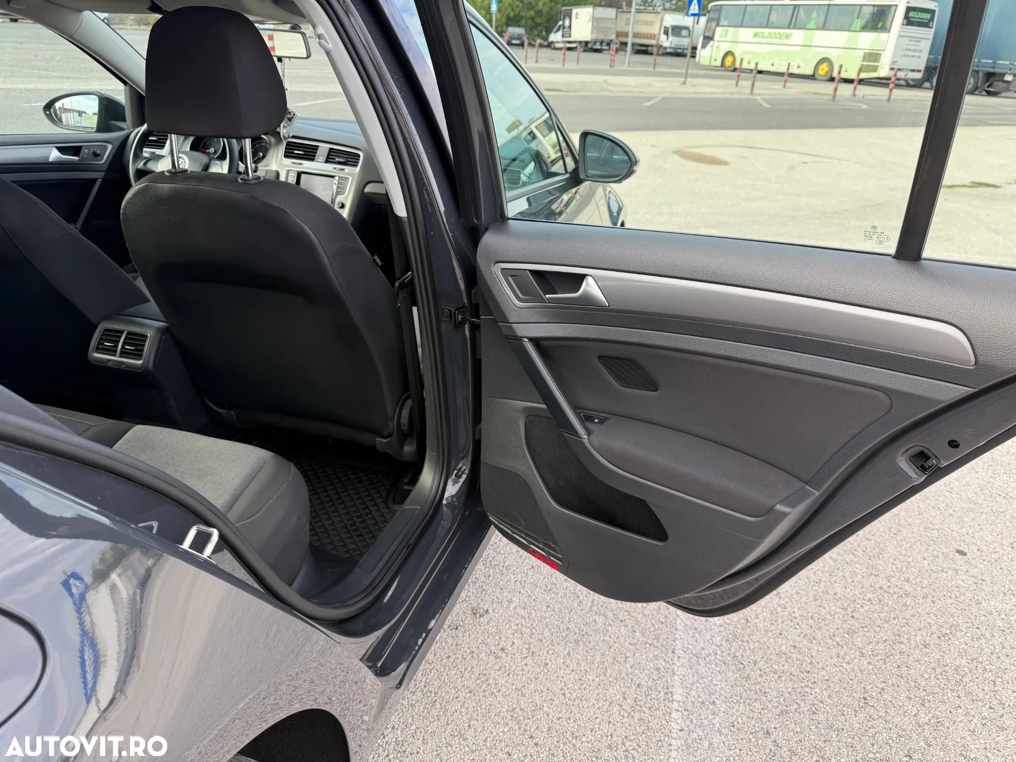 Volkswagen Golf 1.6 TDI DPF BMT DSG Trendline - 15