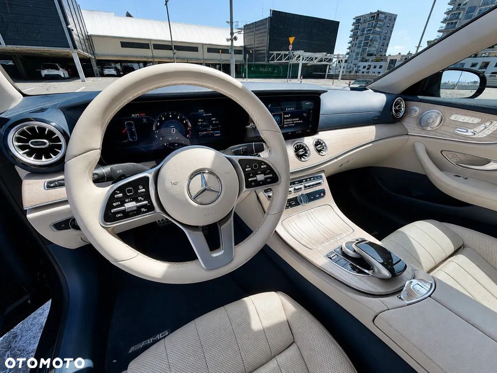 Mercedes-Benz Klasa E - 11