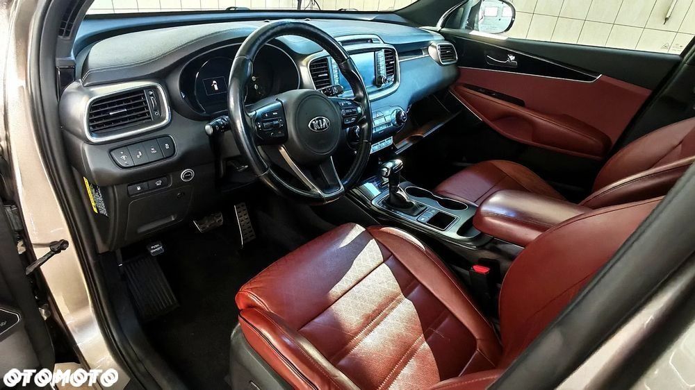Kia Sorento - 7