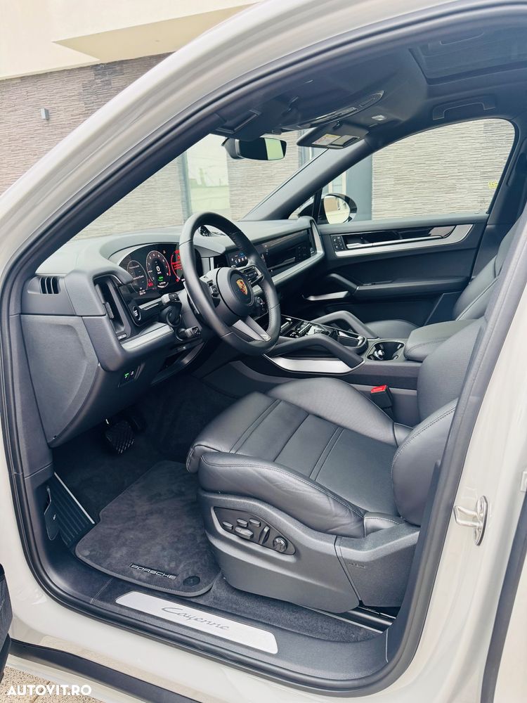 Porsche Cayenne Coupe - 8