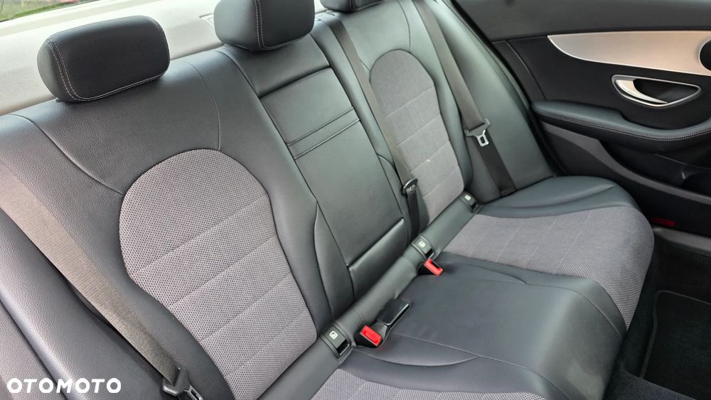 Mercedes-Benz Klasa C - 9