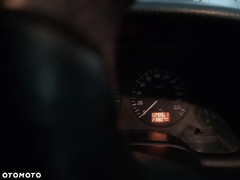 Opel Astra 1.6 Start - 3