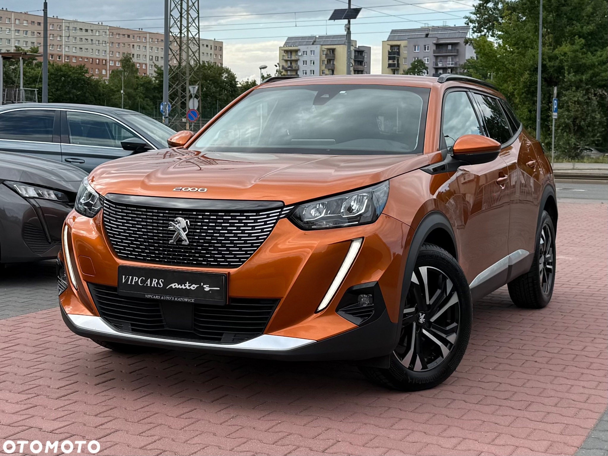Peugeot 2008 1.5 BlueHDi Allure S&S - 2