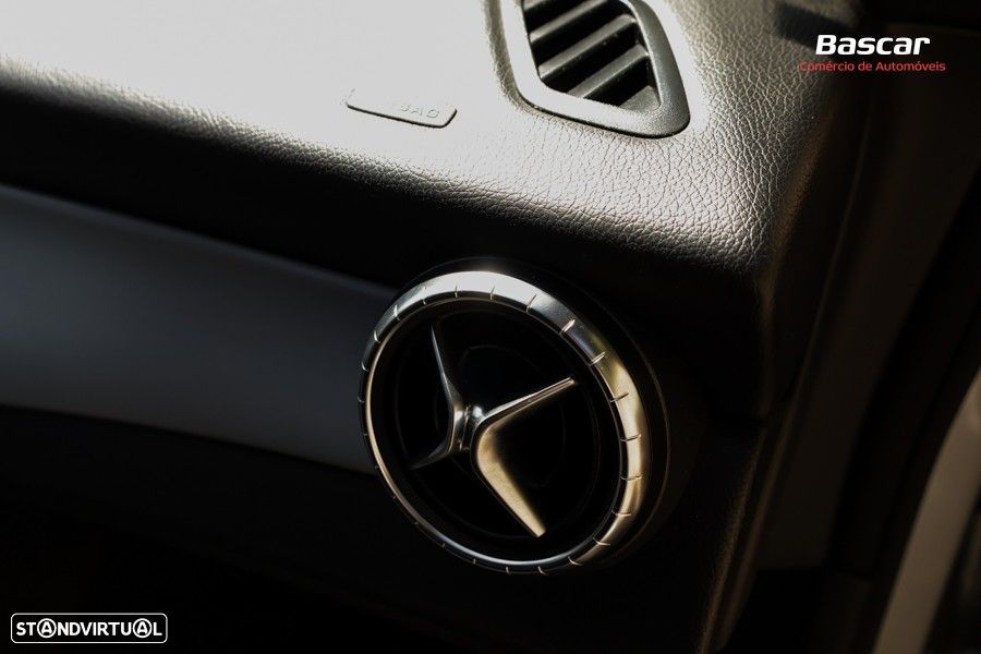 Mercedes-Benz CLA 200 d AMG Line - 47