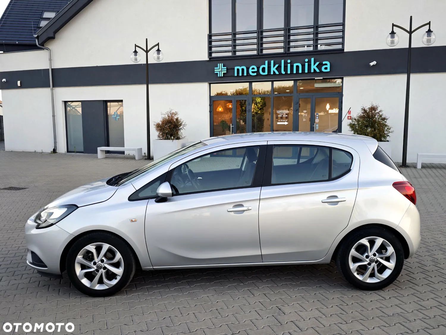 Opel Corsa 1.4 120 Lat - 1