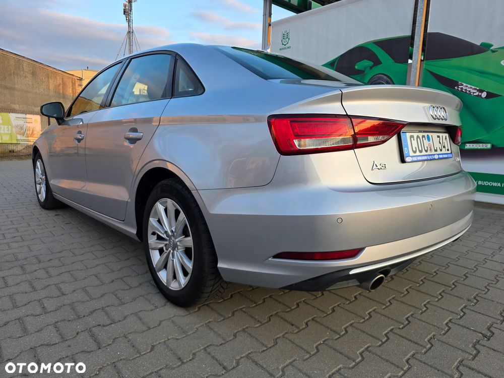 Audi A3 Limousine 1.6 TDI design - 10