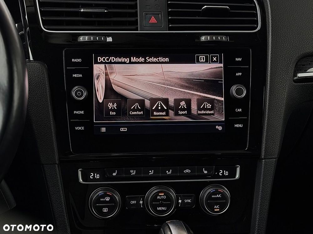 Volkswagen Golf 1.5 TSI BMT Evo Highline DSG - 34