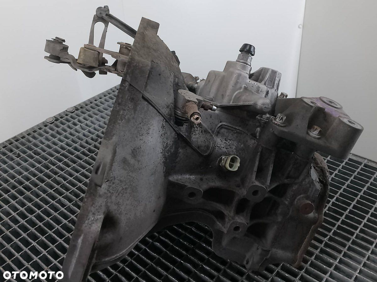 SKRZYNIA BIEGÓW MANUALNA OPEL ASTRA G 1.6  B - 4