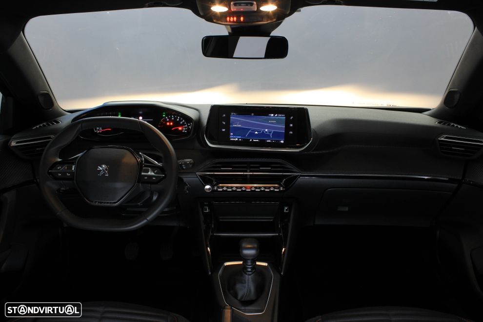 Peugeot 2008 1.2 PureTech Active Pack - 18