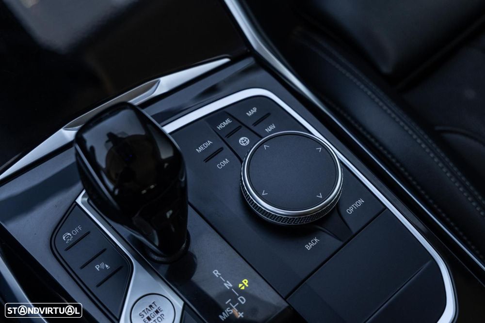 BMW 318 d Line Sport Auto - 57