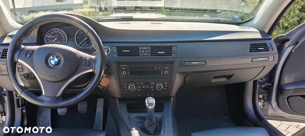 BMW Seria 3 320d DPF - 12