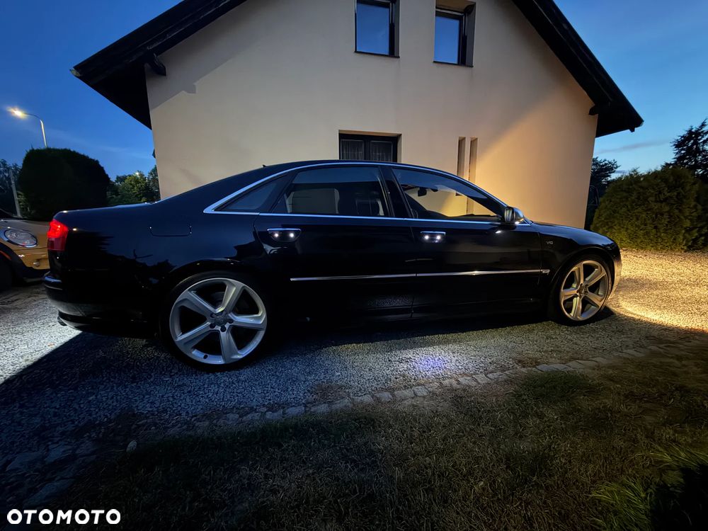 Audi S8 - 27
