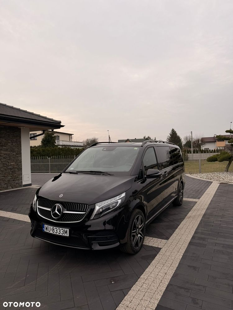 Mercedes-Benz Klasa V - 1