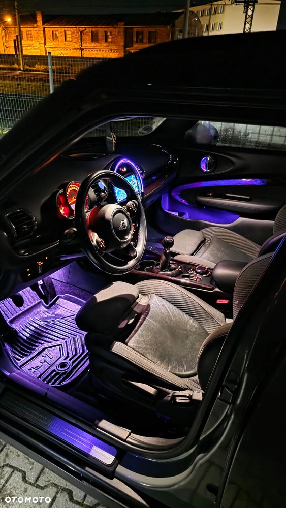 MINI Clubman Cooper D - 17