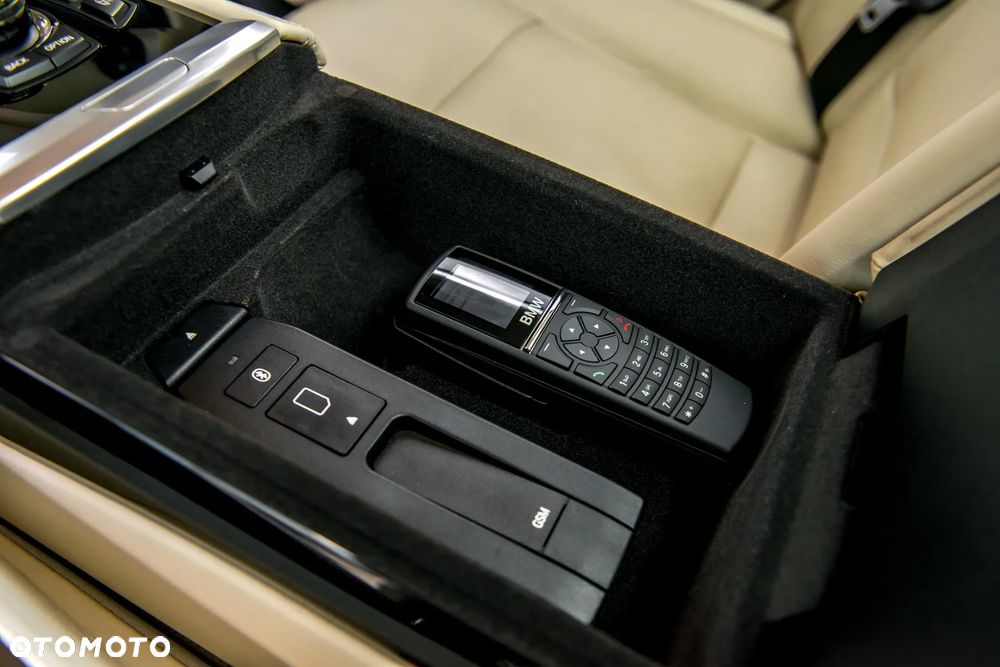 BMW Seria 7 760i - 39