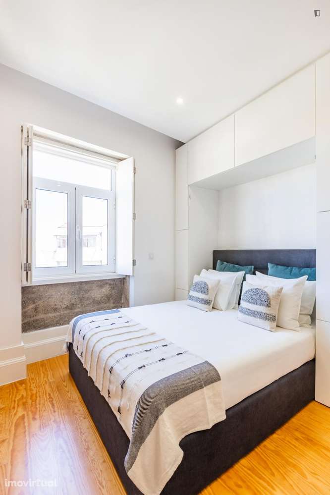 Estúdio - localizado em Santo Ildefonso Porto - Grande imagem: 3/29