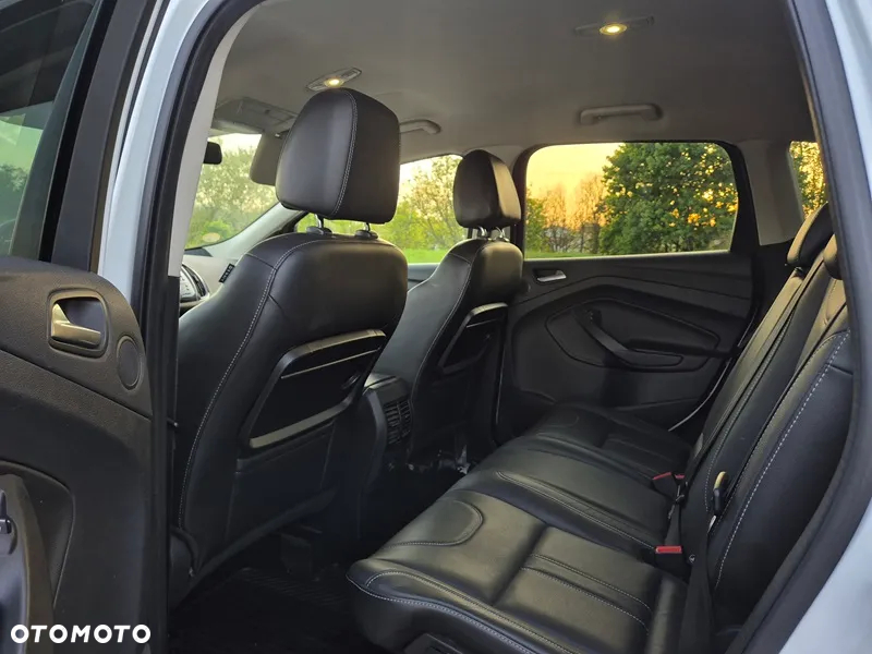 Ford Kuga - 11