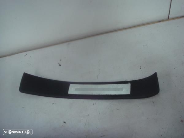 Moldura Entrada Porta Tr. Dta Audi A4 (8Ec, B7) - 1