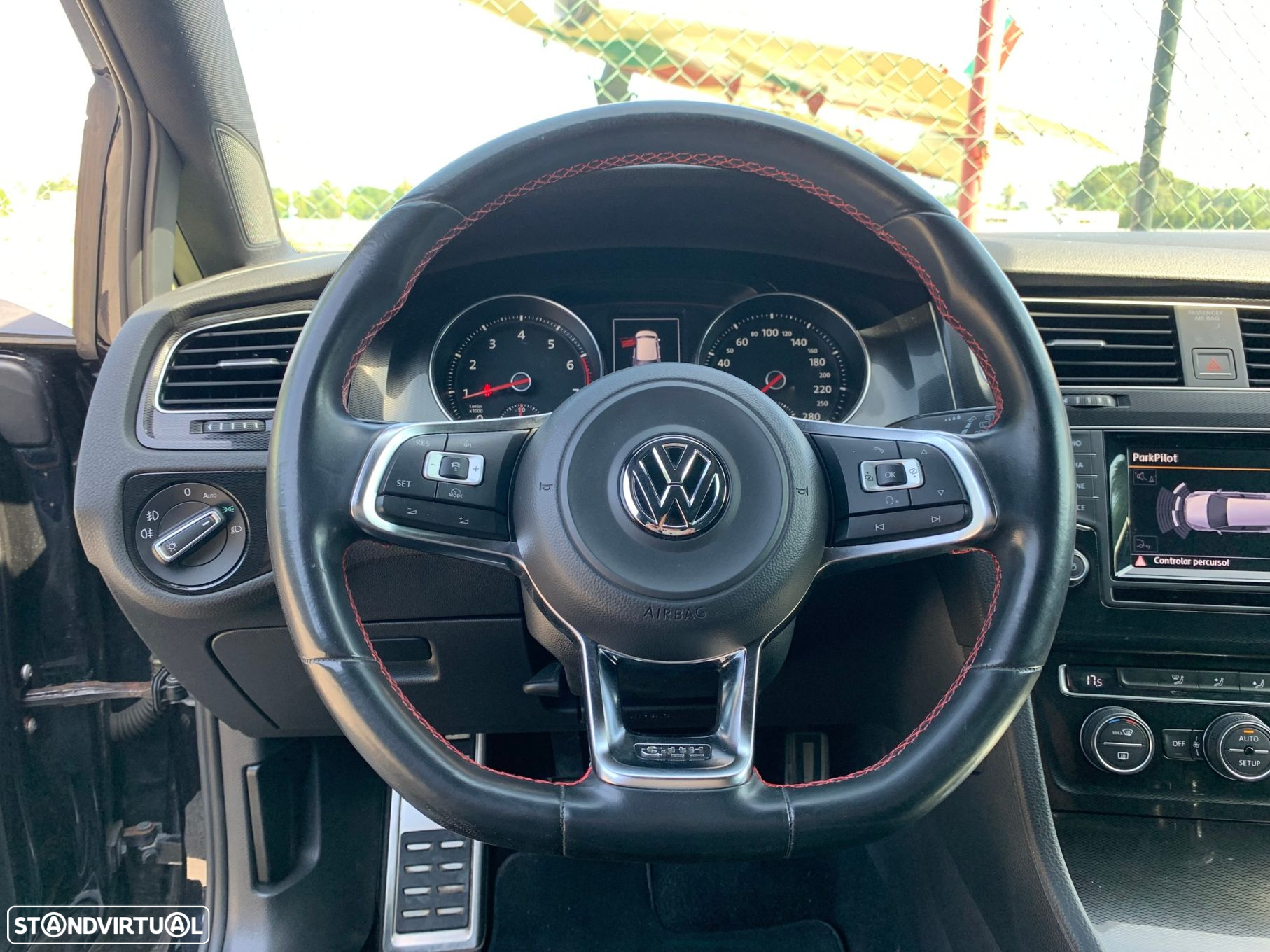 VW Golf 2.0 TSi GTi Performance - 25
