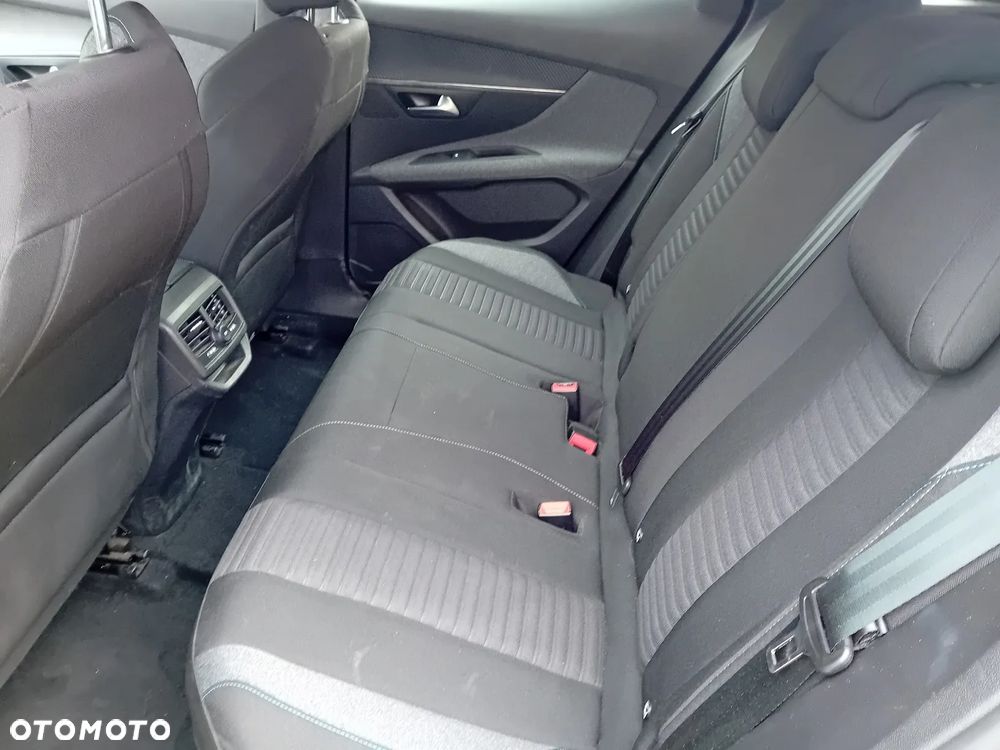 Peugeot 3008 - 18