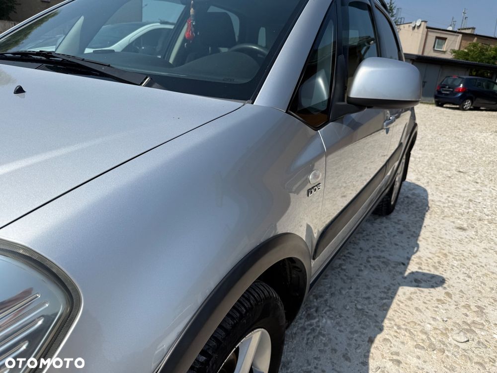 Suzuki SX4 1.9 DDiS DPF 4x2 Comfort - 18