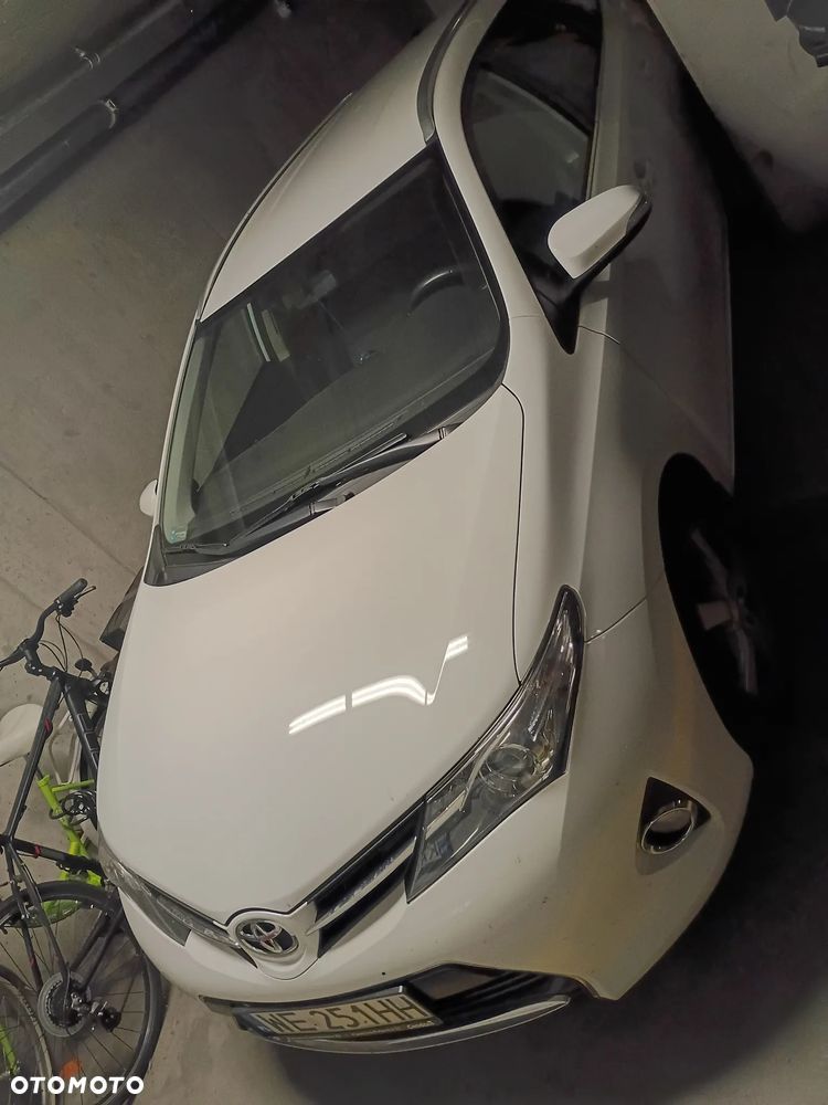 Toyota Auris 1.6 Premium - 1