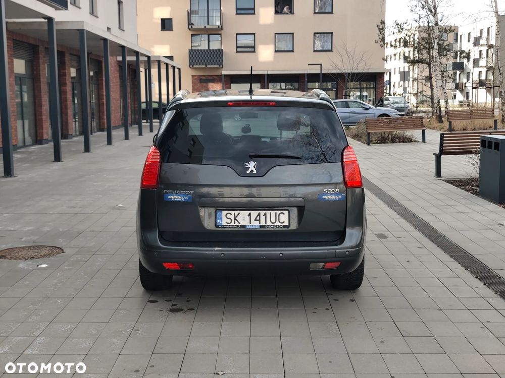 Peugeot 5008 1.6 HDi Family 7os - 5