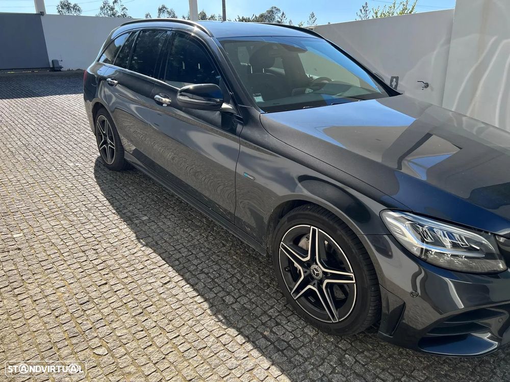 Mercedes-Benz C 300 de AMG Line - 4