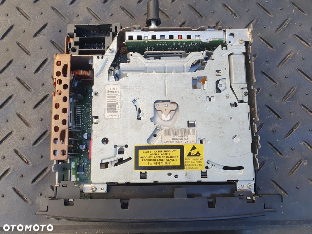 Citroen Xsara II radio radioodtwarzacz CD 96489437XT - 3