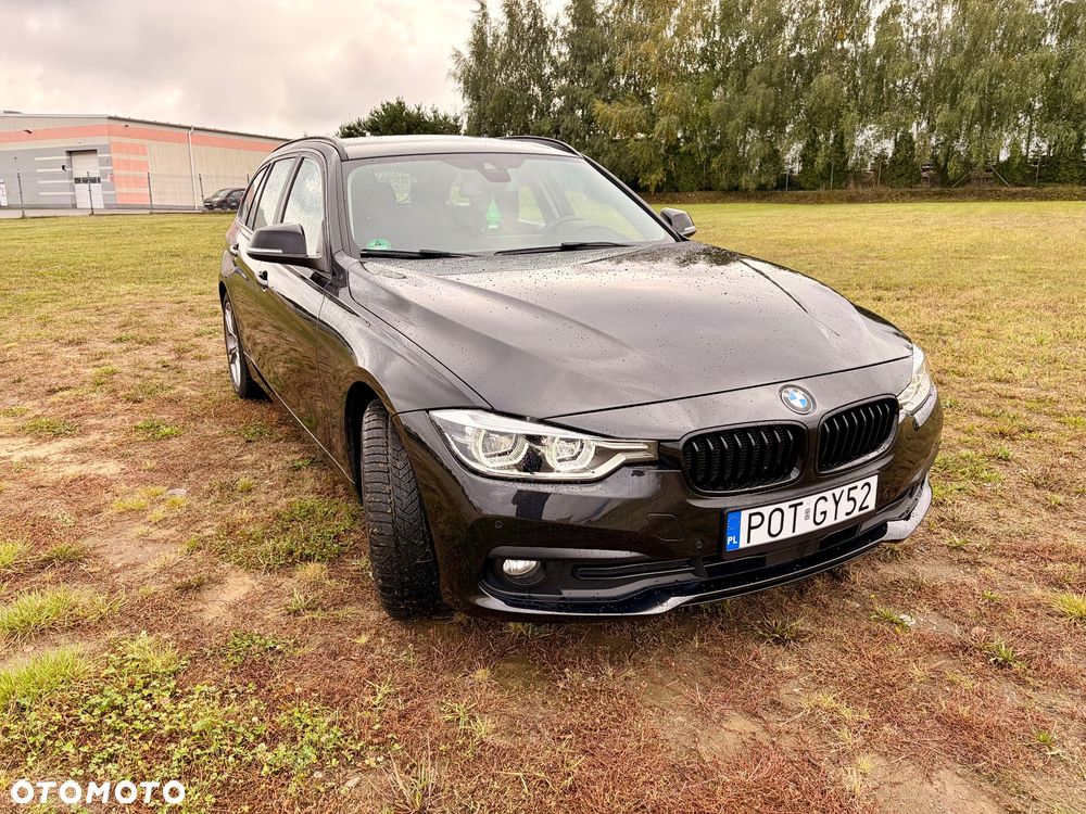 BMW Seria 3 320d Touring xDrive Advantage - 2