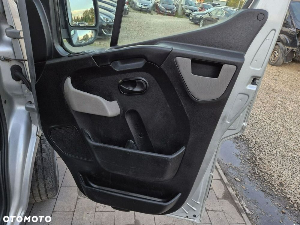 Opel Movano - 16
