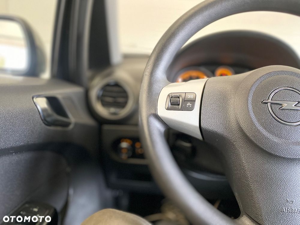 Opel Corsa 1.2 16V Enjoy - 18