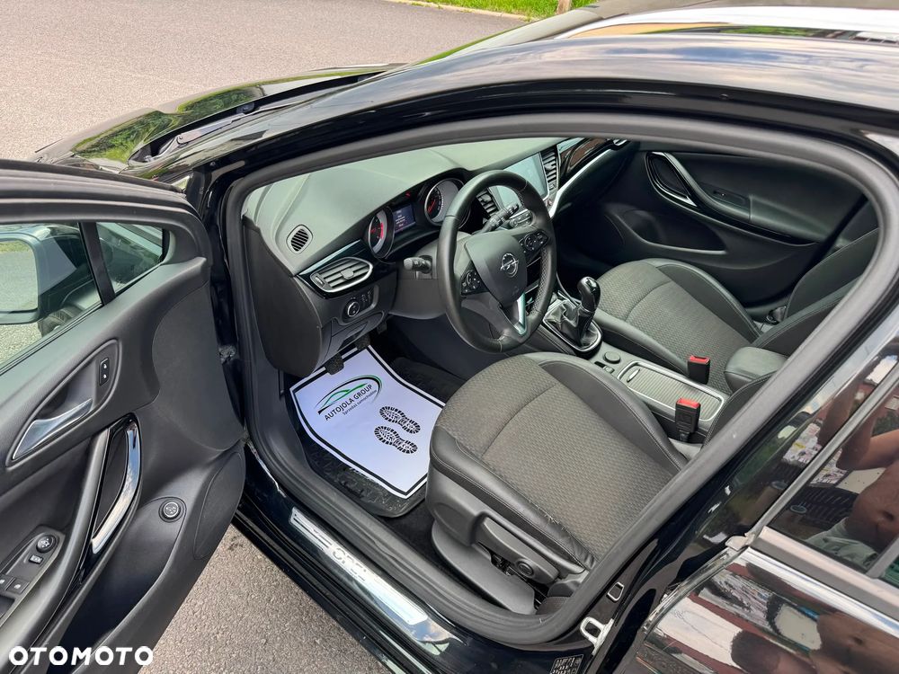 Opel Astra 1.4 T Dynamic S&S - 9
