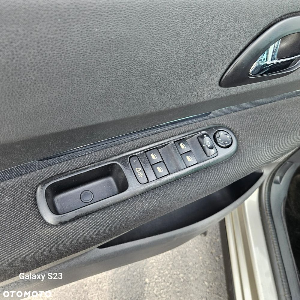 Peugeot 3008 155 THP Active - 19