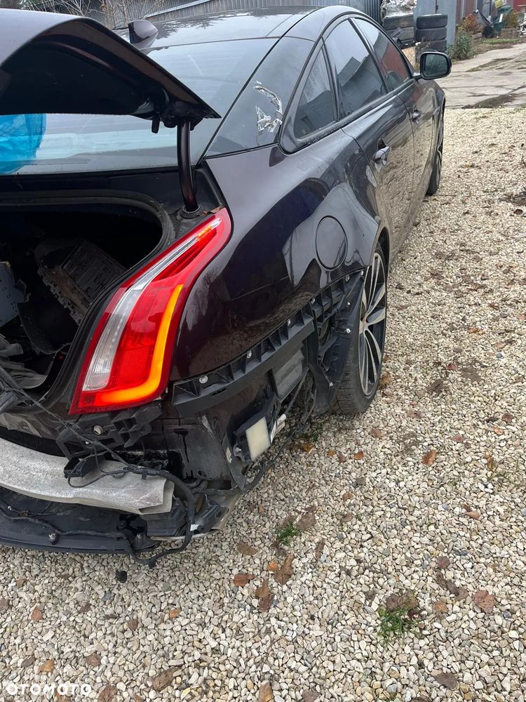 Jaguar XJ 3.0 D V6 XJ50 - 15