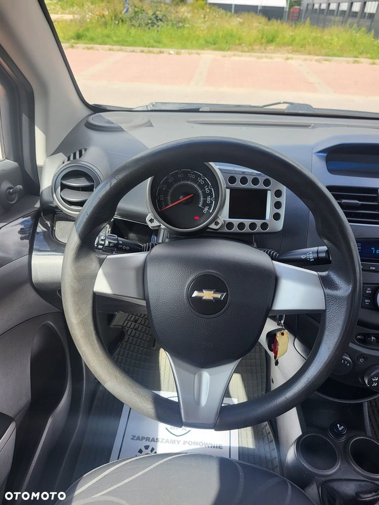 Chevrolet Spark 1.0 Base+ - 30