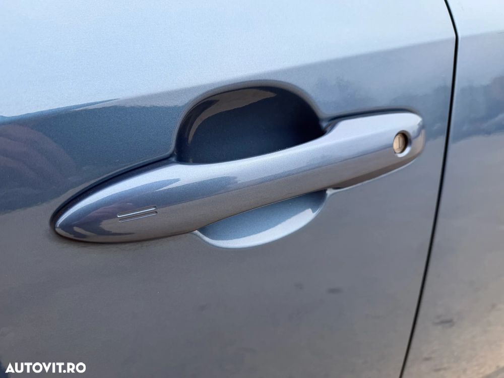 Toyota Corolla 1.8 HSD Business - 27