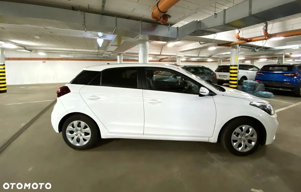 Hyundai I20 2018 photo 2