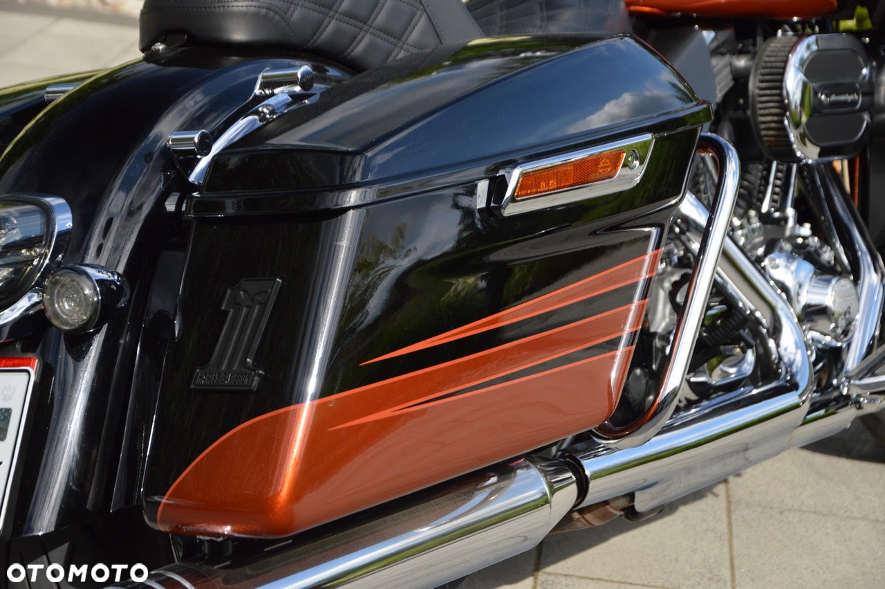 Harley-Davidson Touring Road Glide - 17