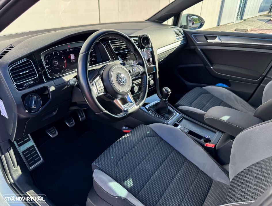 VW Golf 1.5 TSI R-Line - 10