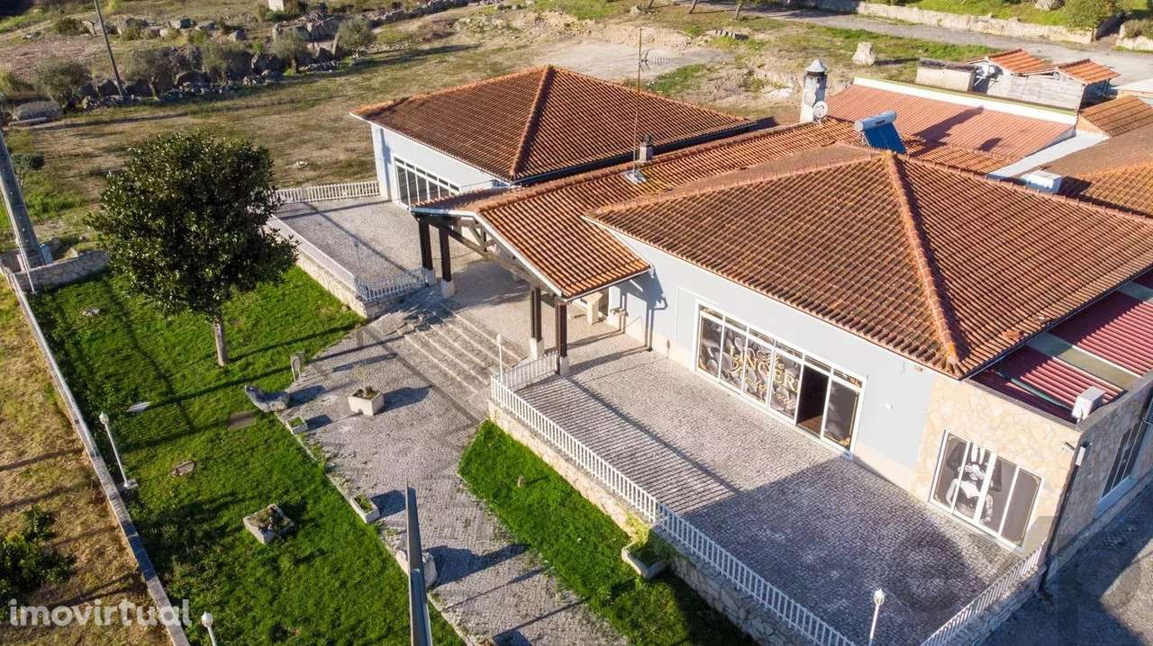 Imóvel de Restauração com Elevado Potencial de Investimento - Grande imagem: 5/14